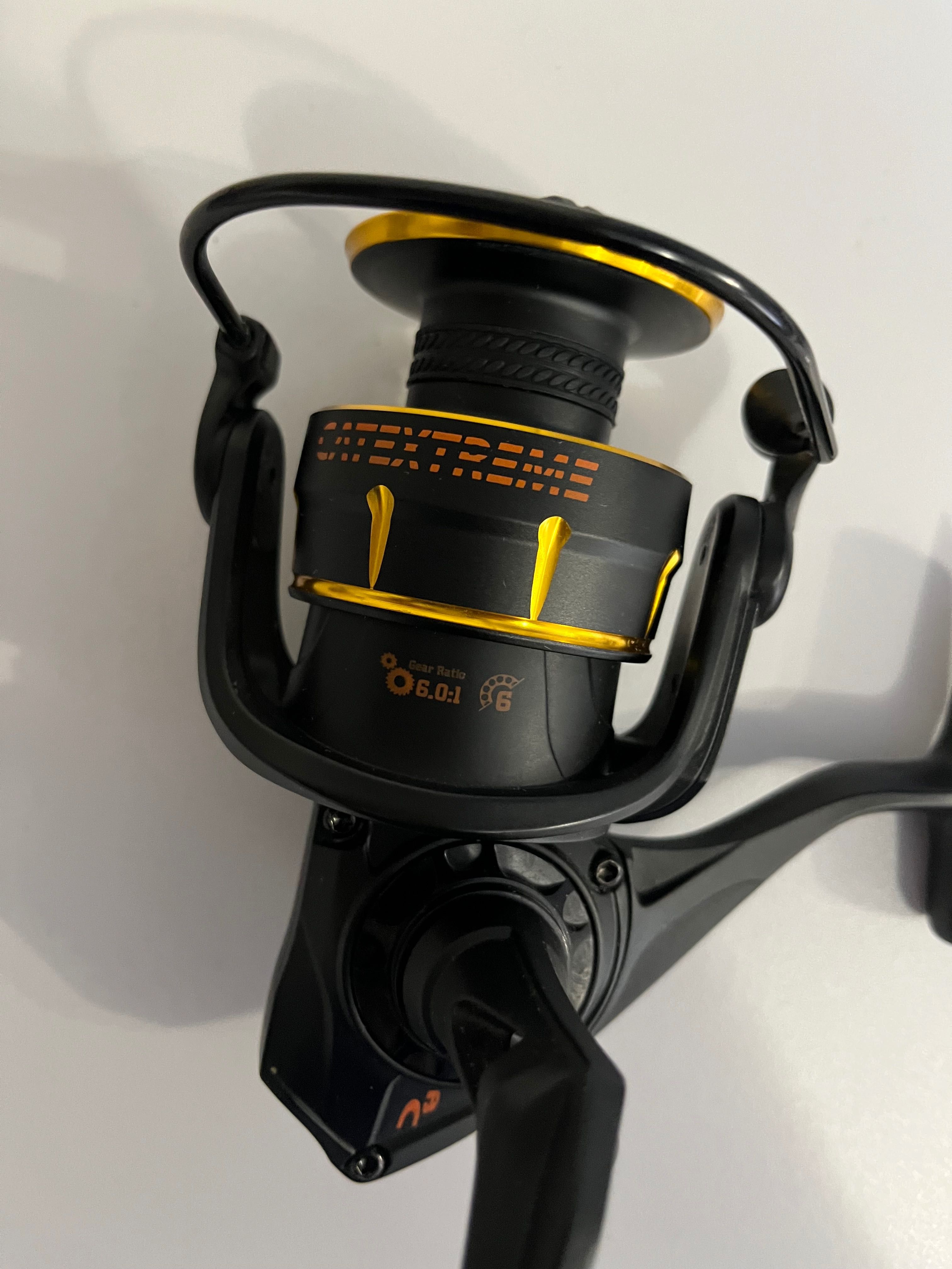 Продавам макара Black cat extreme4000