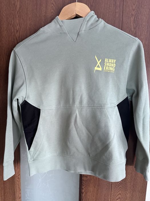 Детски суитшър на ZARA