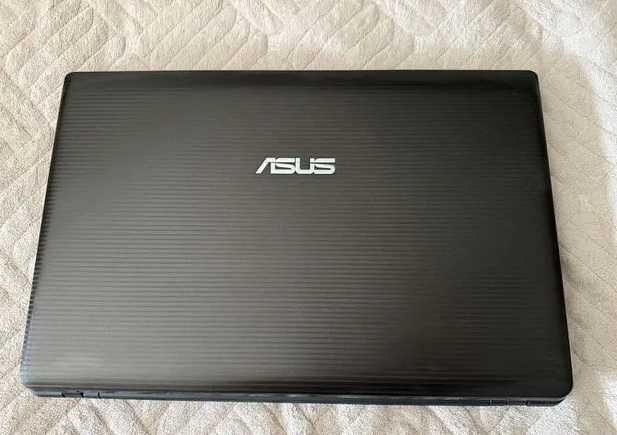 Мощный ноутбук Asus K55v на Core i5 / с зарядкой и сумкой