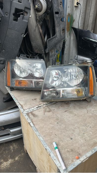 Фары на Chevrolet Taho