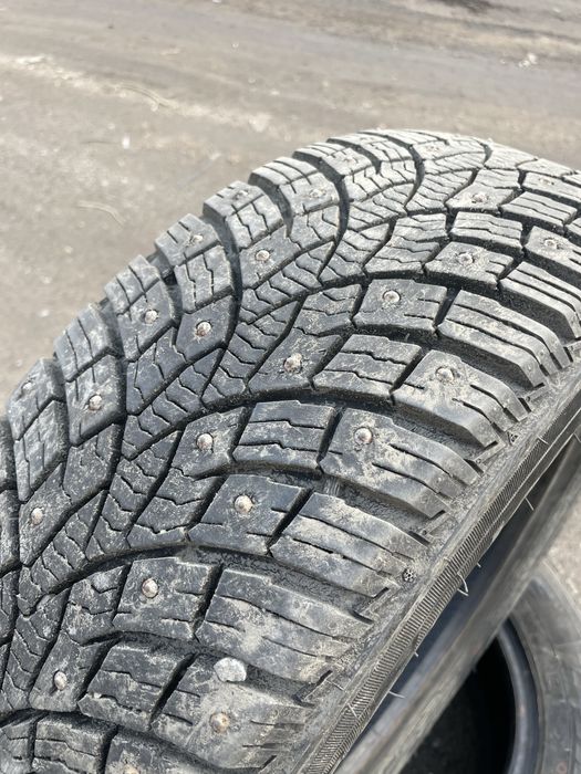 Пара зимних шин R14 Triangle в отличном состоянии