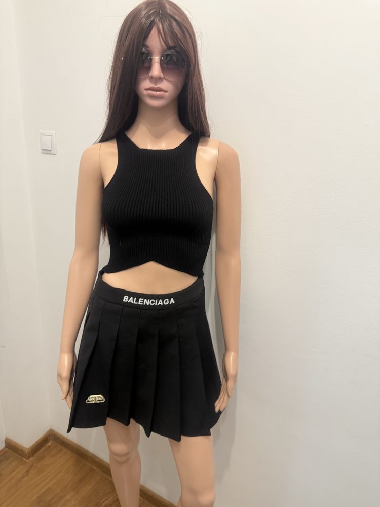 Пола на Balenciaga