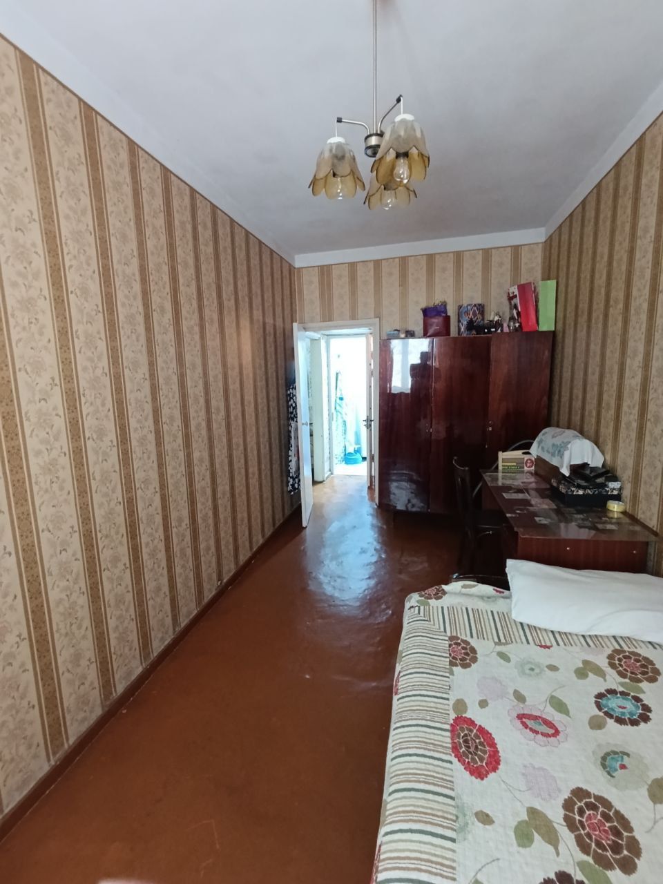 Продам трёхкомнатную квартиру на Лисунова. Яшнабадский район