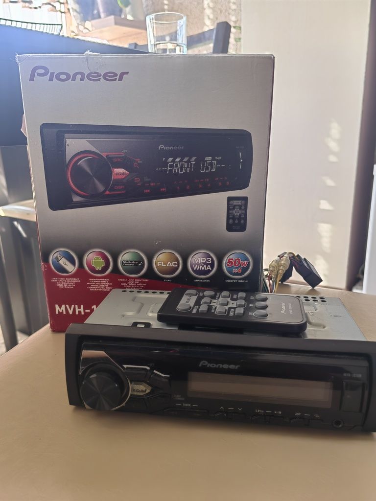 Аудио плейер Pioneer MHV 181UB 4 X 50 W, USB