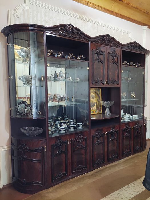 Стенка сотилади холати зур кирилган чизилгай жойлари йук идеал