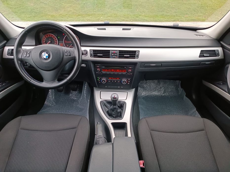 Bmw seria3 e90 facelift