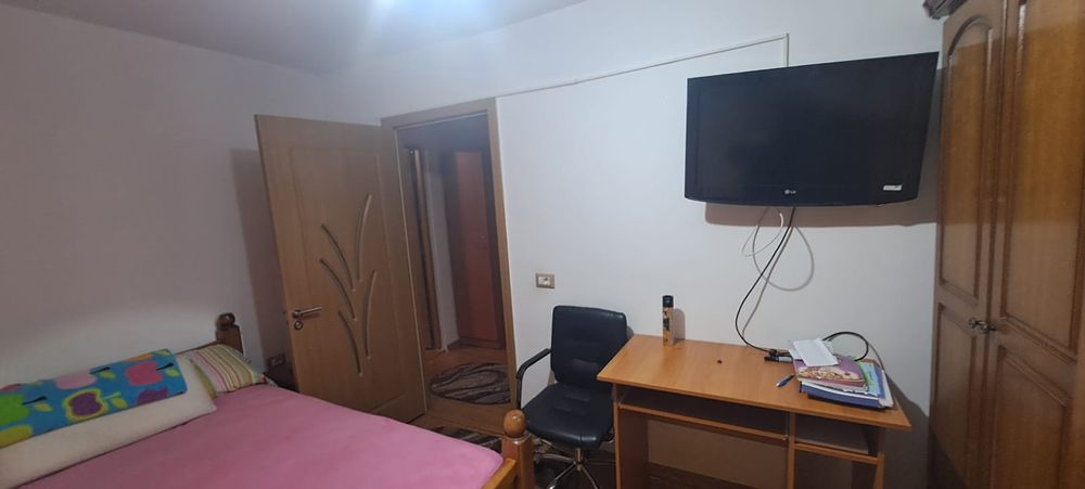 Apartament zona debarcader, 55m2, 2 camere, semidecomandat