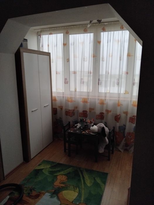 Vand apartament 4 camere !