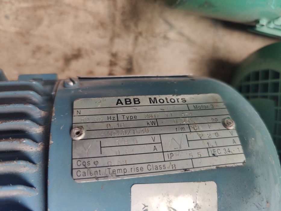 Motor electric trifazat cu flansa și frana, 0.18kW, 1500rpm, 380V