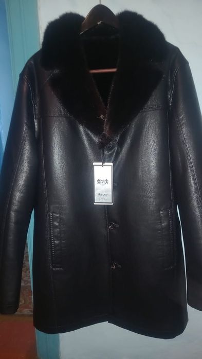 Продам зимнию куртку