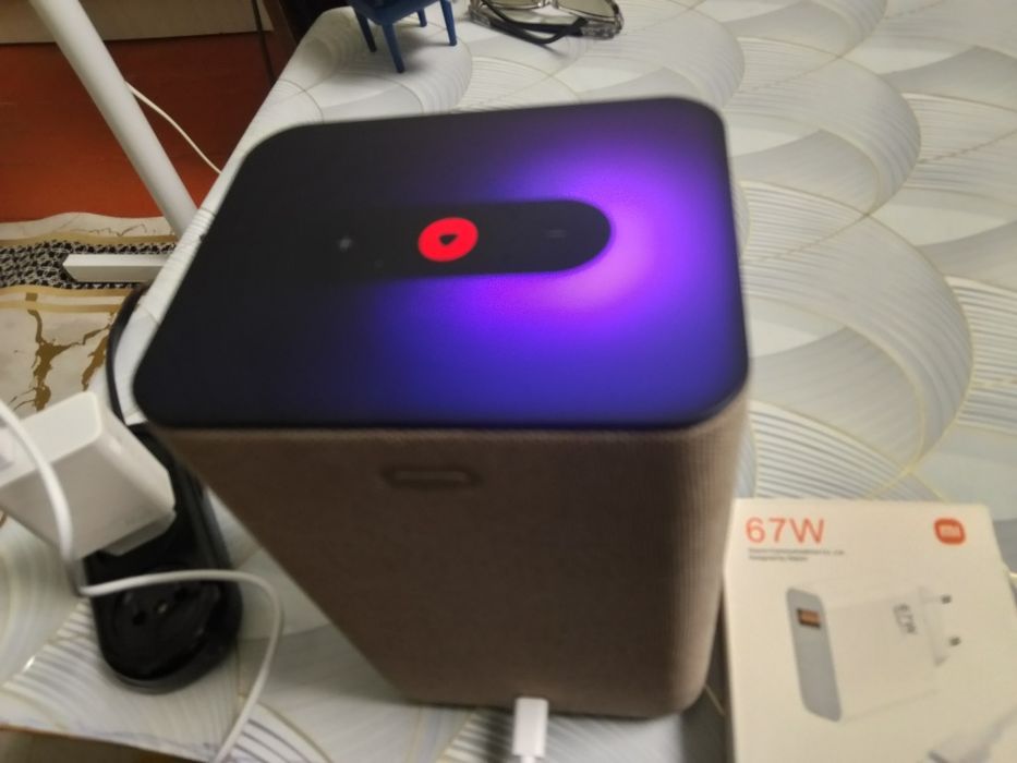 Продам колонку Алиса Станция 2 в хорошем состоянии