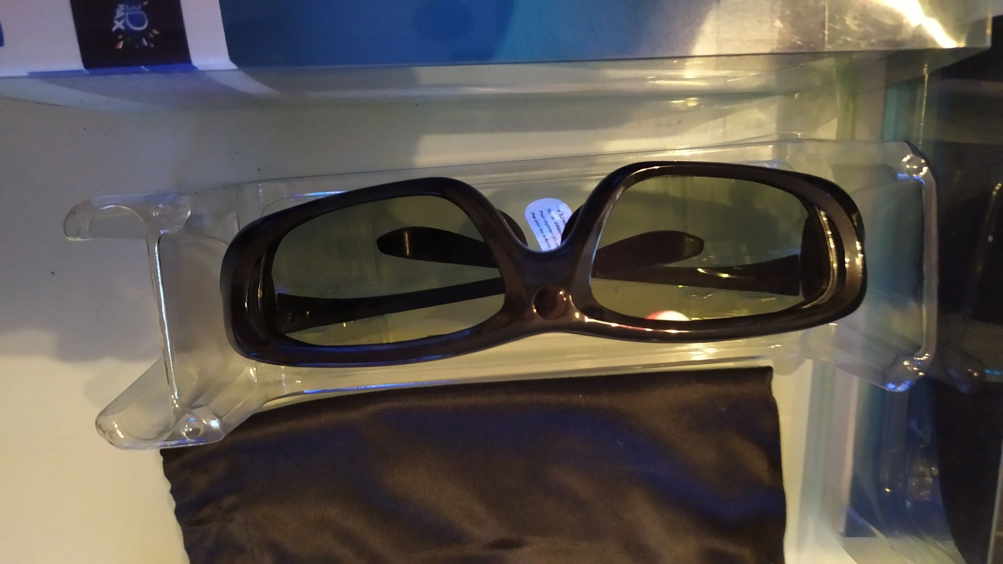 3D очила Philips