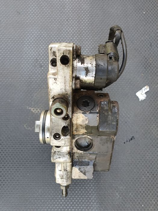 Pompa inalta / Injectie Mercedes w203 2.2 cdi cod: 0445010143