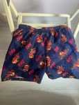 Short Nike XL cu design colorat și logo - Perfect pentru vară