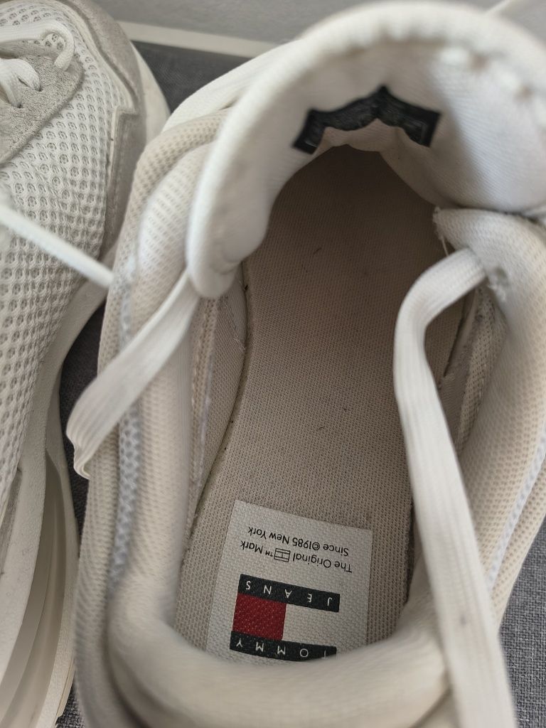 Adidasi Tommy jeans