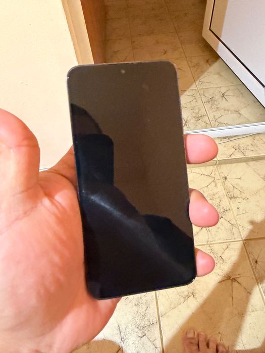 Samsung s23 перфектен