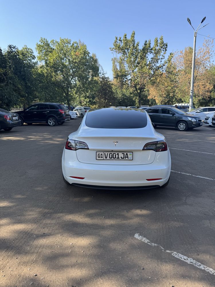 Tesla model 3 Long Range Dual Motor