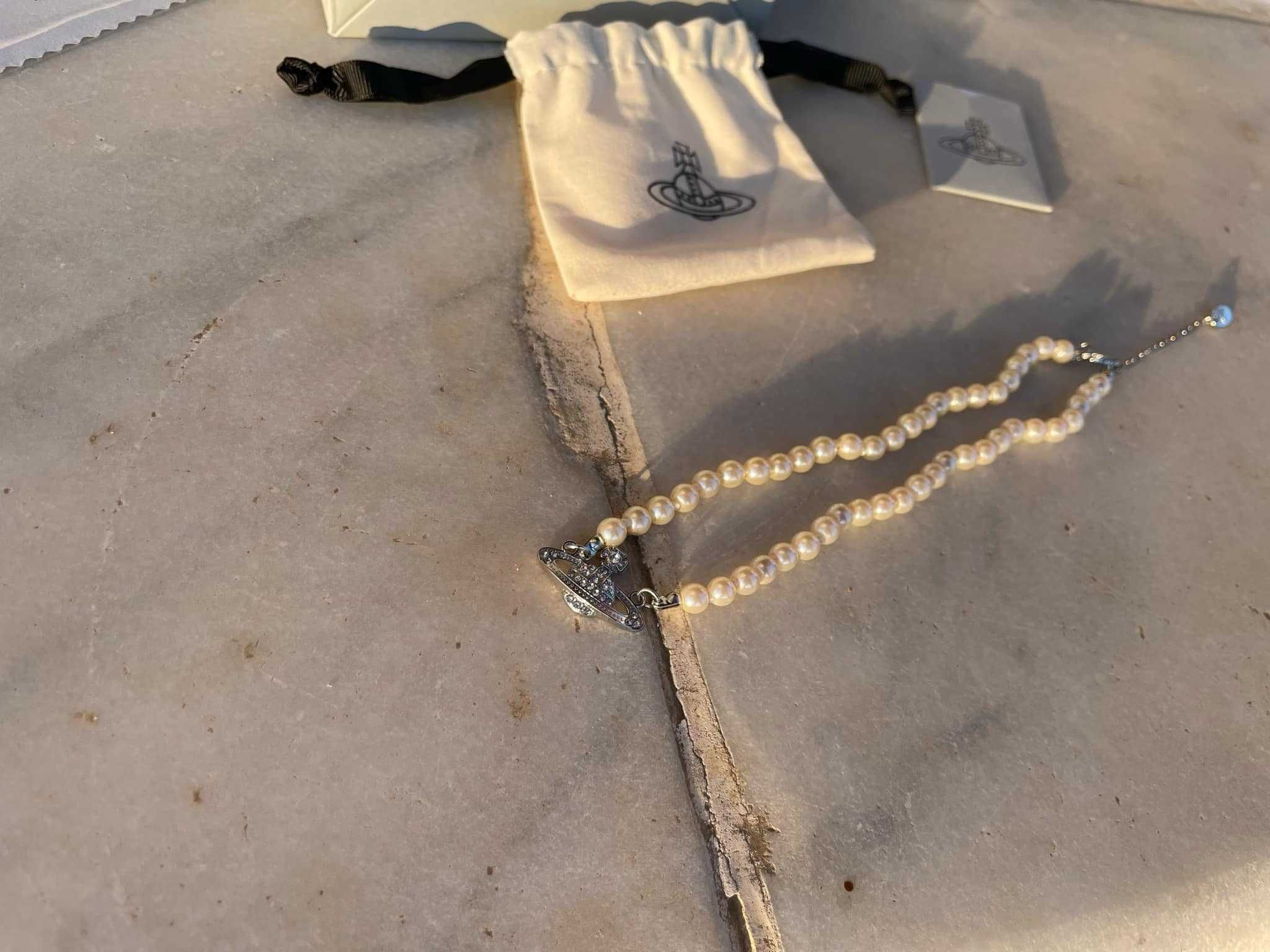 Colier Vivienne Westwood Mini Bas Relief