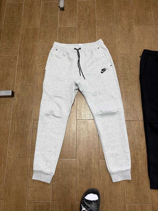 Nike tech fleece чисто нов!!!