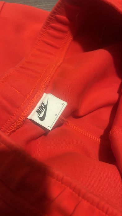 Nike tech червен