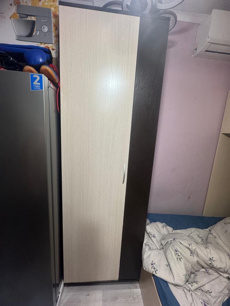 Продам шкаф для одежды.                           .