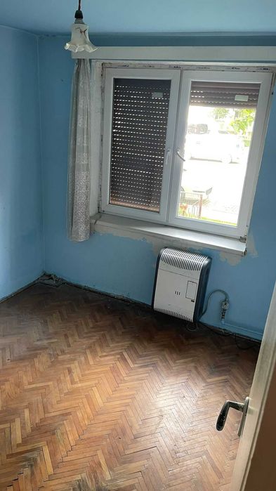 Vand apartament 2 camere, intabulat, ultracentral