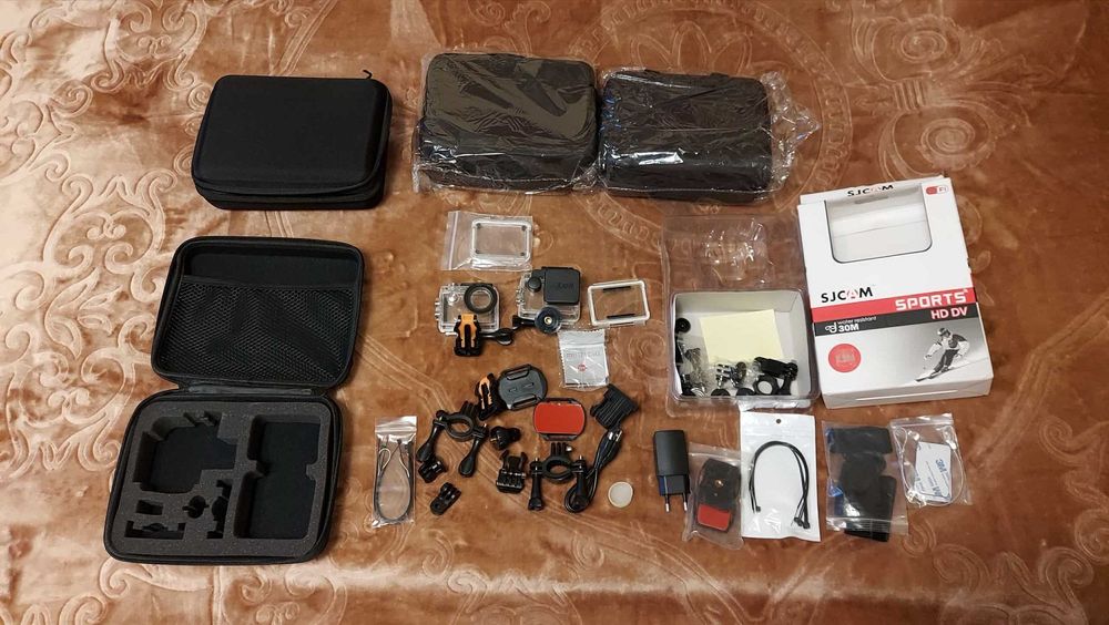 Geanta si echipamente pt.camere de actiune (SJcam ,Gopro)