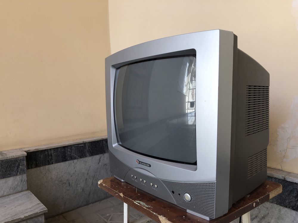 SCHNEIDER телевизор