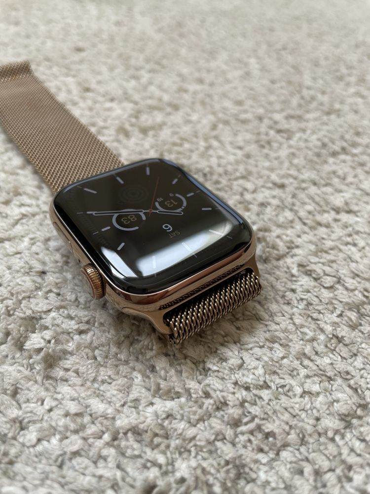 Apple Watch 5 Stainless Steel Gold LTE+GPS