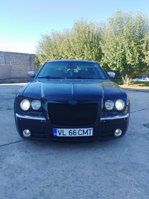 Vând Chrysler 300c