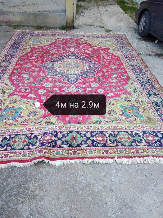 Ръчно тъкан вълнен истински персийски килим. Ирански.