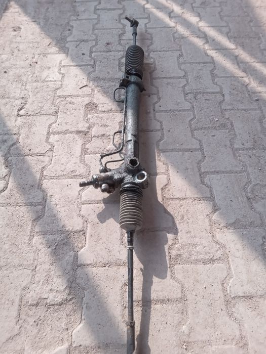 Продам рулевую рейку.