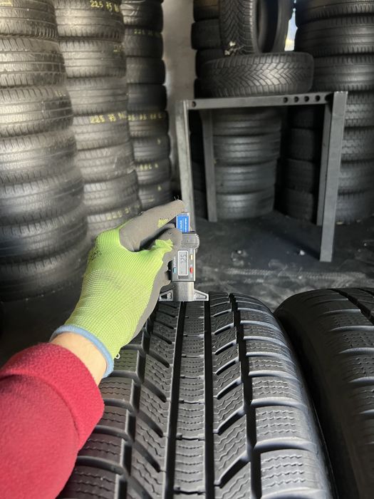 2 anvelope de iarna 215/55/17 Continental DOT 2023!