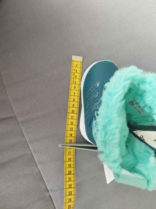 Чисто нови апрески Adidas, р-р 20(21] за момиче, Замръзналото кралство