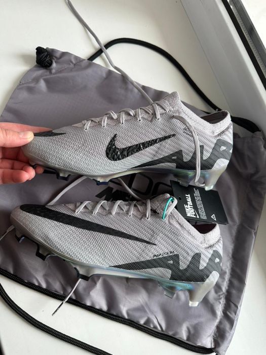 Футбольные бутсы, оригинал.