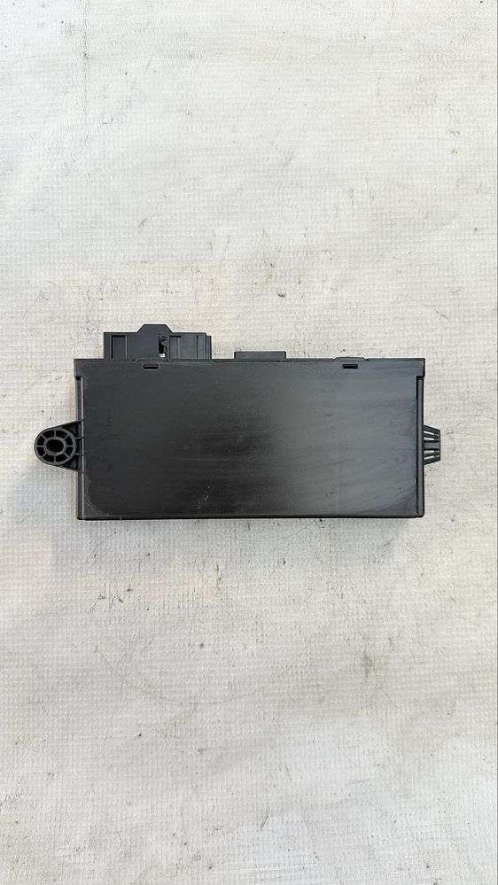 Cas 3 Комфорт модул за БМВ Е90 318d lci 143 2011