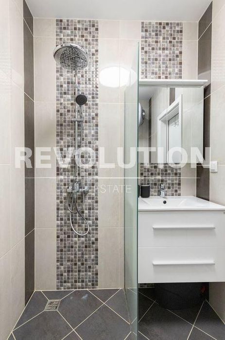 Дава се под наем Двустаен апартамент в Варна, Център - 73 кв.м за 800 € - Снимка #7