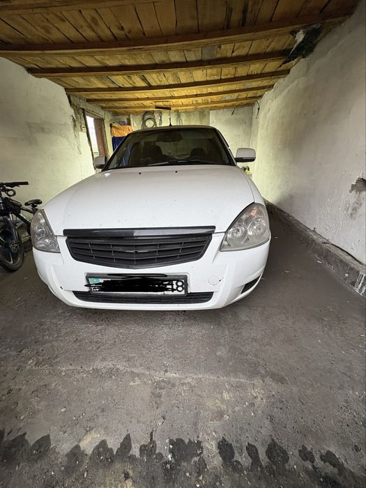 Продам приору 2 люкс +