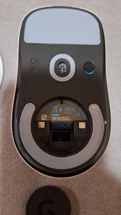 Logitech PRO X Superlight Alb – 63g, Wireless, eSports