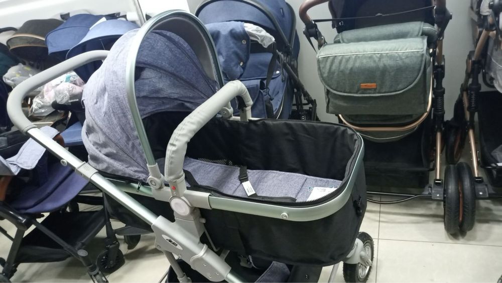 Коляска 2 в 1 новая