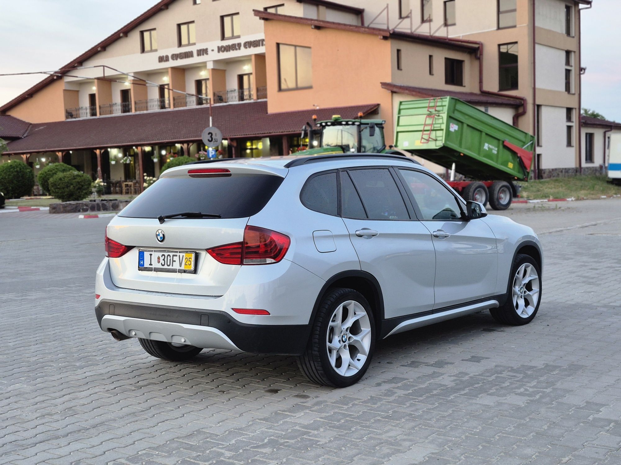 BMW x1 XDrive 2.0 Diesel  143 cp