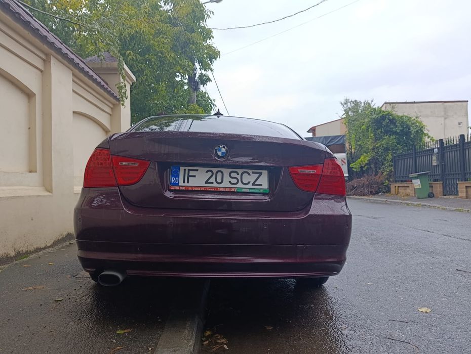 BMW Seria 3 318i 1.8 Benzină 2009 Automat – Impecabil