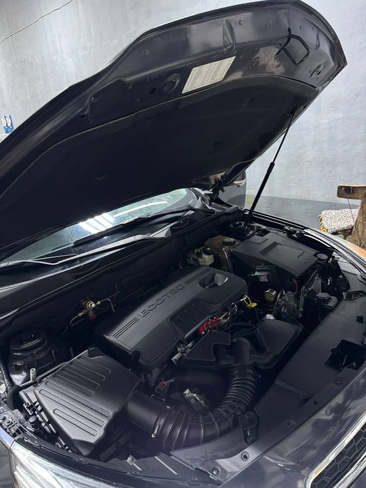 Mashina ideal holatda 2013yil ishlab chiqarilgan 2015yilda salondan