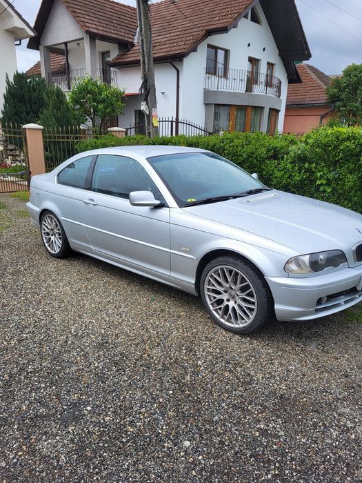 Vând 320ci e46 avariat