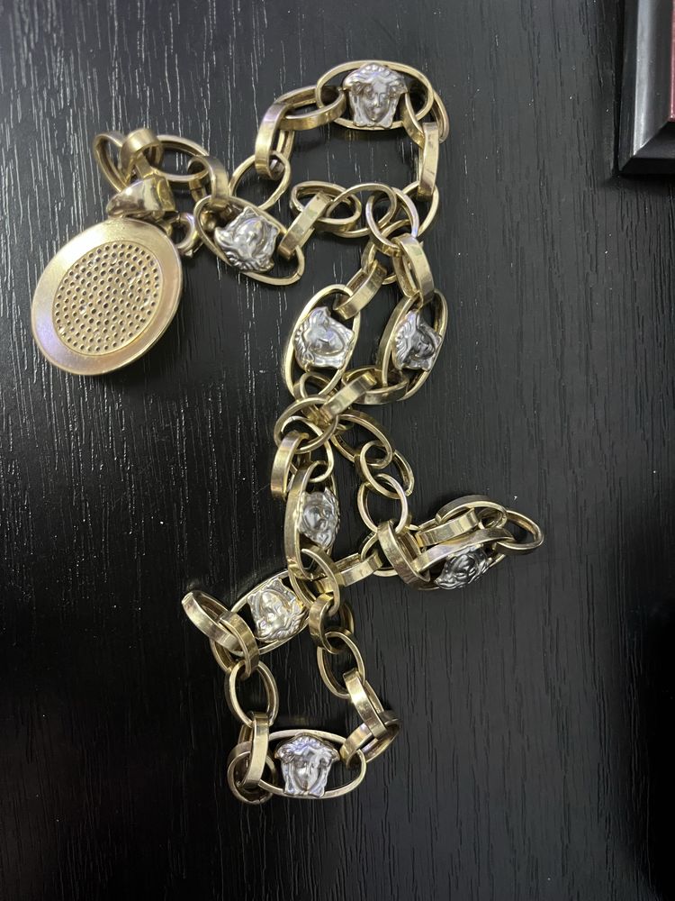Medalion Versace+lant aur-38,4 grame