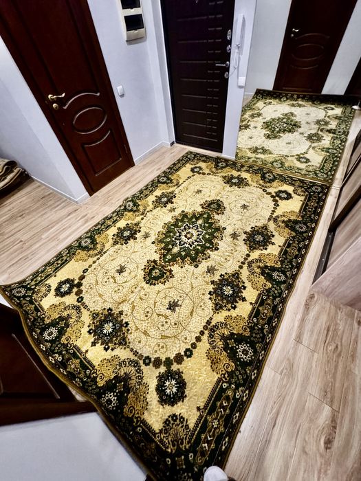 Продам фирменные красмвые ковры, шерсть, БУ