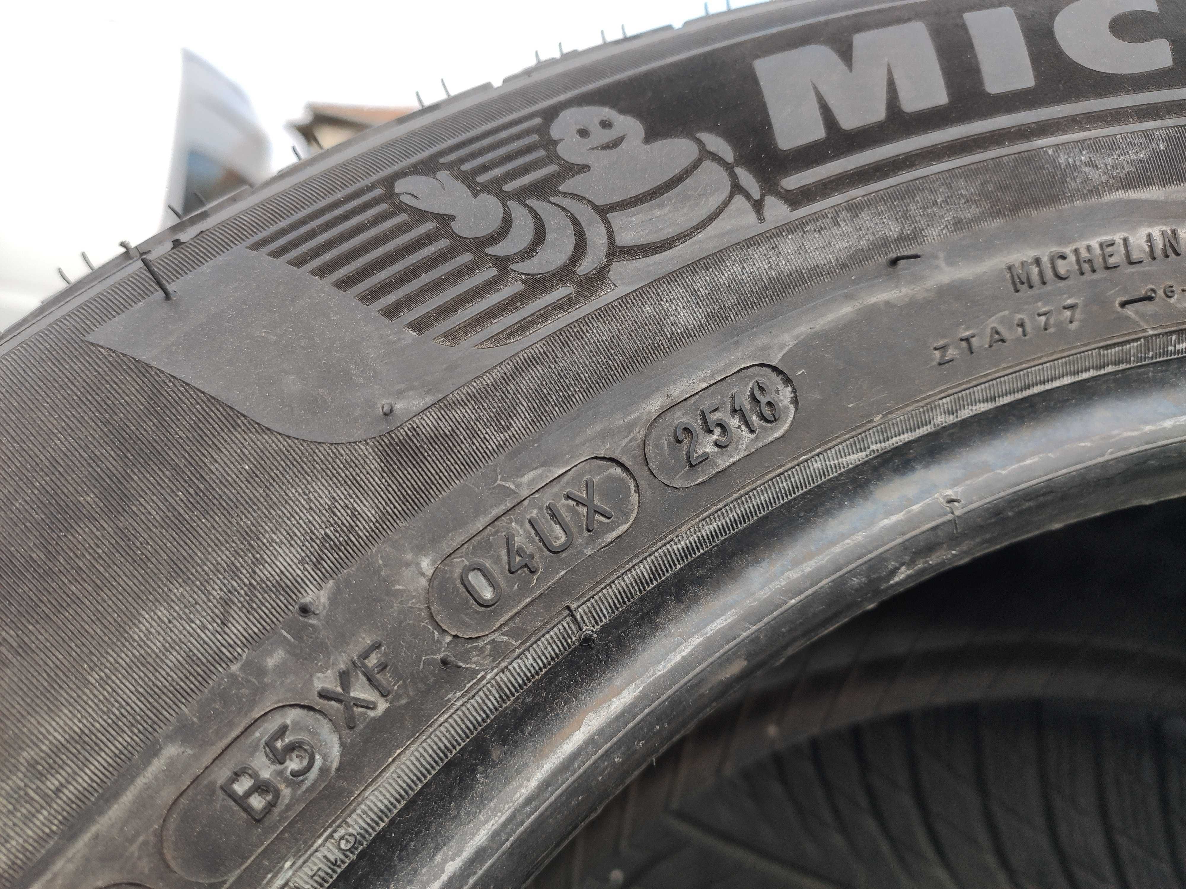 4бр Зимни гуми 235 60 18 - Michelin