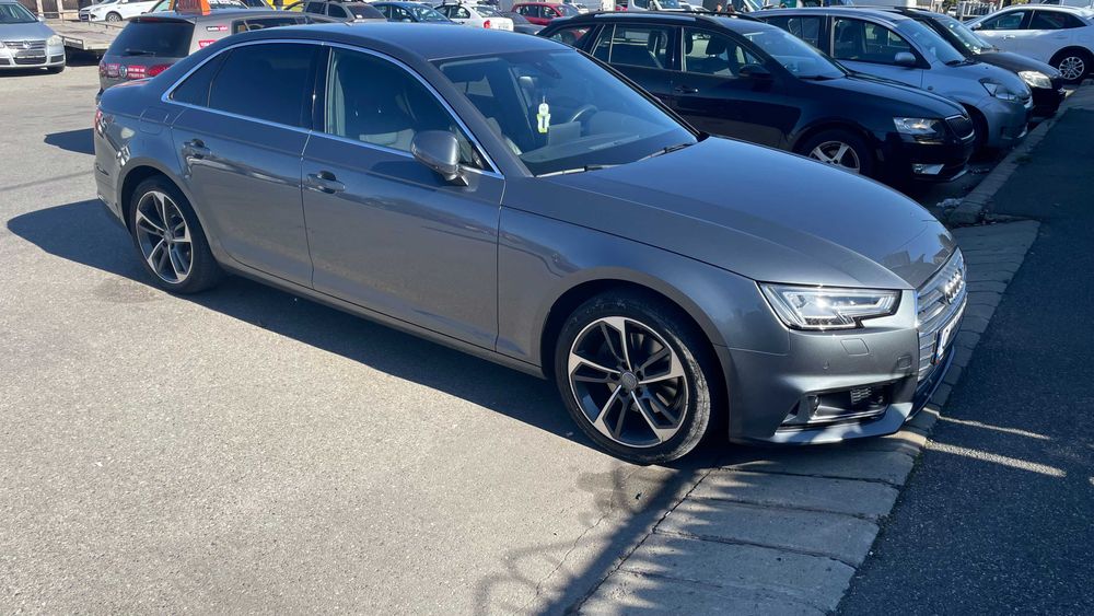 Audi A4 din 2019, rulaj 47,500 km, 190 c.p.