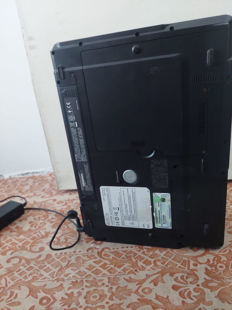 Vand laptop Packard Bell second hand