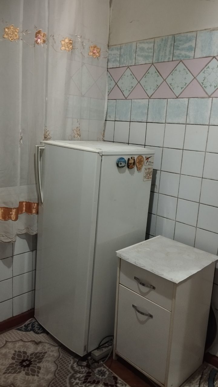 Dom yaxshi issiq. 3-etaj hamma sharoitlar bor. Faqat 7-yanvardan k-di.